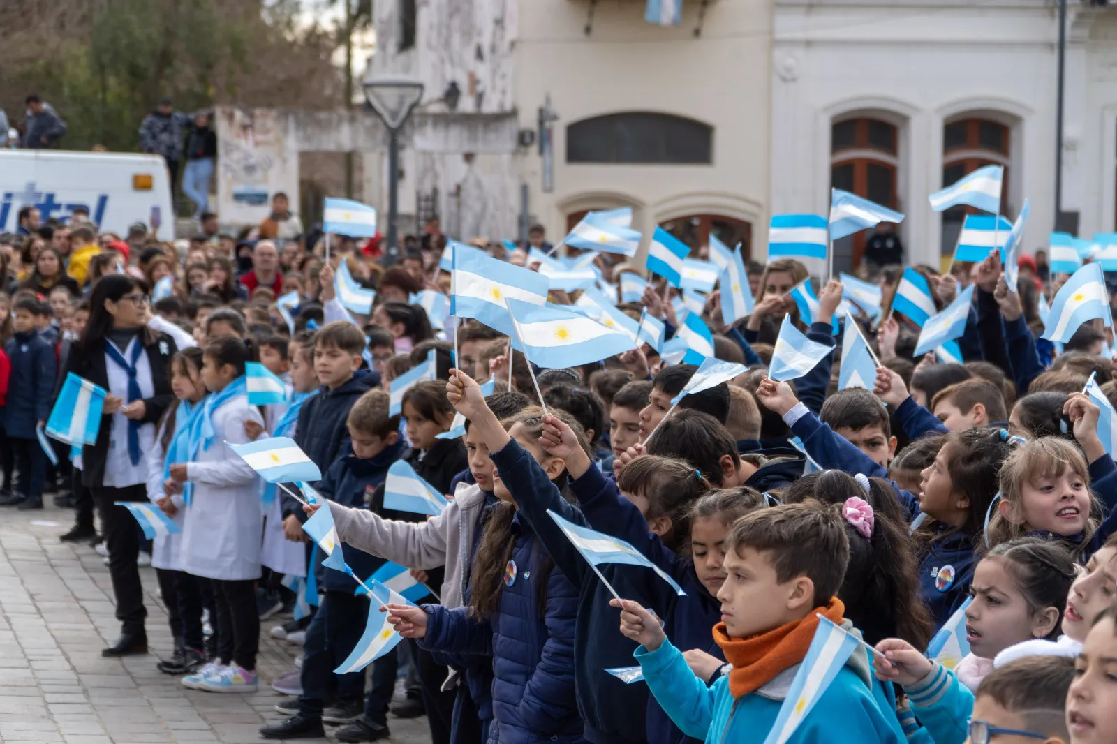Alta Gracia: Alumnos y alumnas de cuarto grado juraron lealtad a la bandera