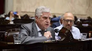 carlos gutierrez
