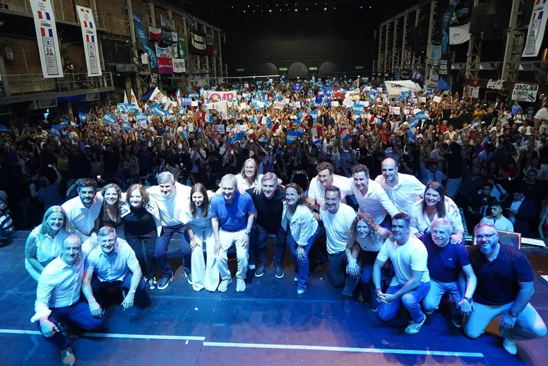 Cierre Provincias Unidas 20251023 (01)