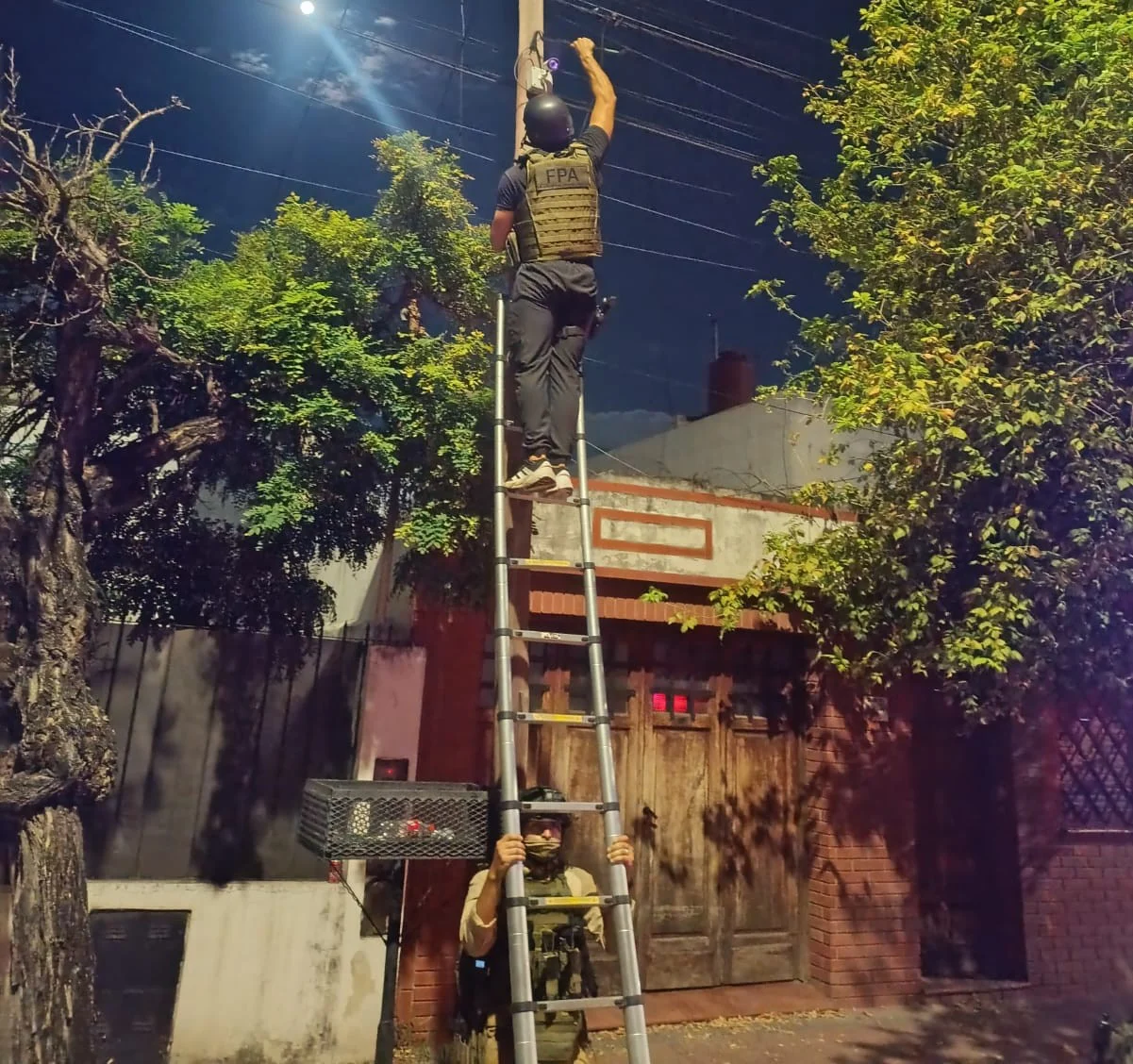 FPA -  cámaras en los postes, cocaína en el kiosco) (1)