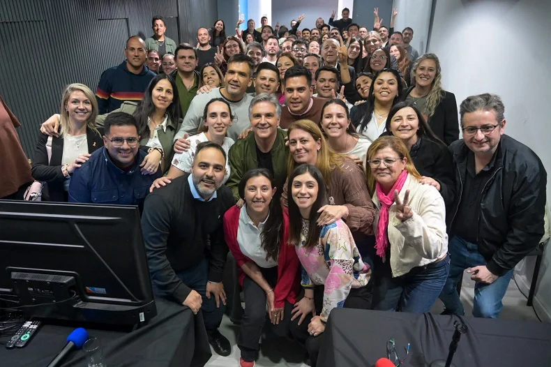 LLARYORA, Martín + TORRES LIMA Facundo + jóvenes dirigentes 20261024