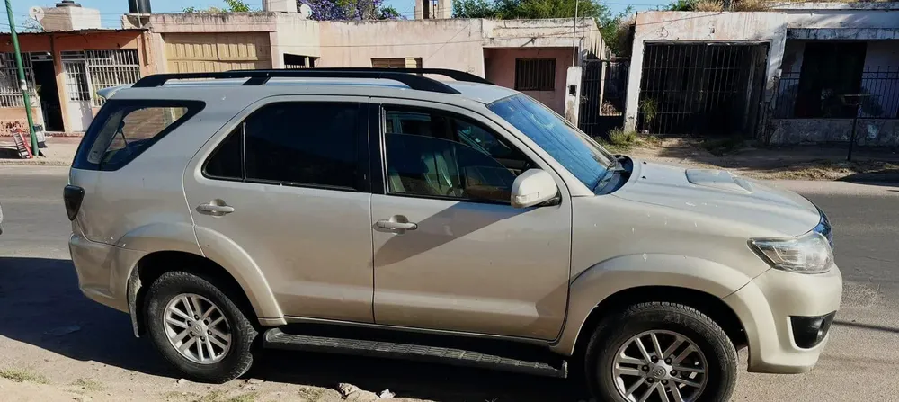 Policiales - camioneta robada en La Rioja
