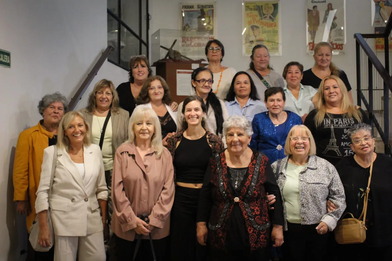 MUJERES DESTACADAS