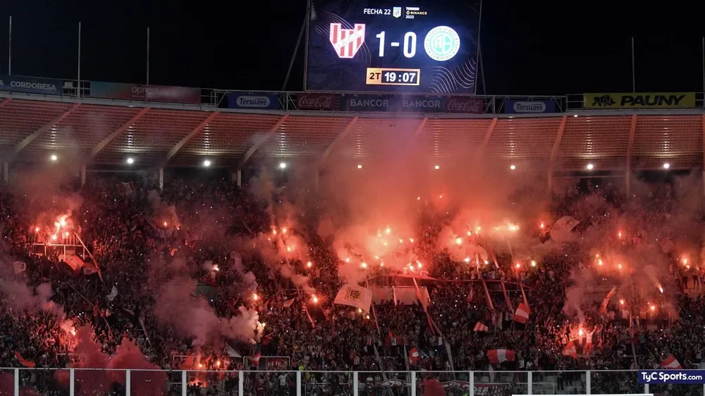 instituto-y-belgrano-suspendidos-por-usar-pirotecnia