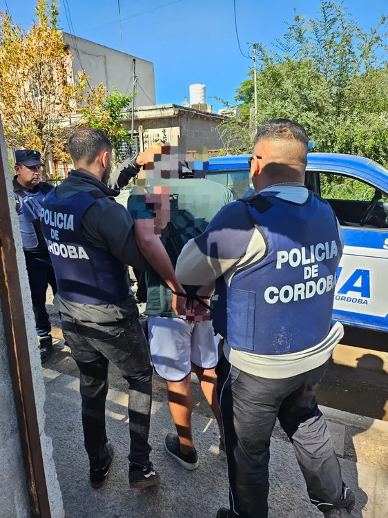 POLICIAL