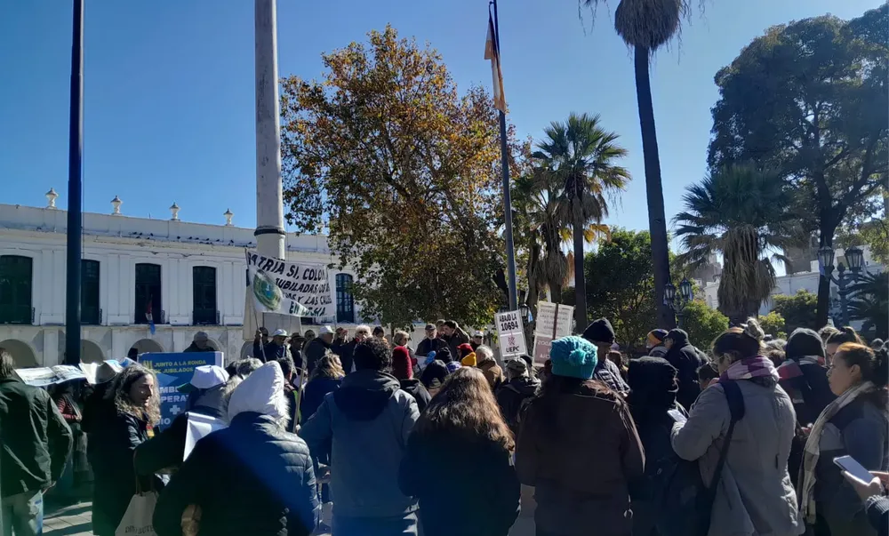 multimedia.grande.b53224d0ed352d3b.Z3JhbmRlLndlYnA=