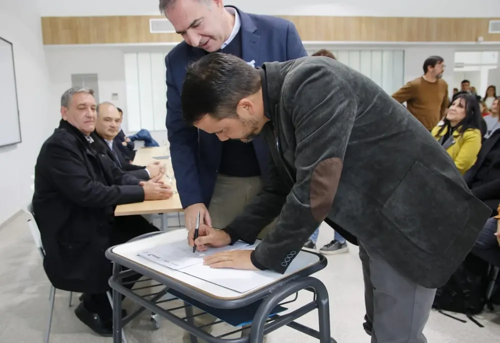 Torres Lima, Marcos + Ferreyra, Horacio Pasantías Municipales 20240520