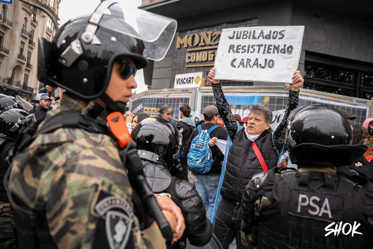 represion en el congreso 8