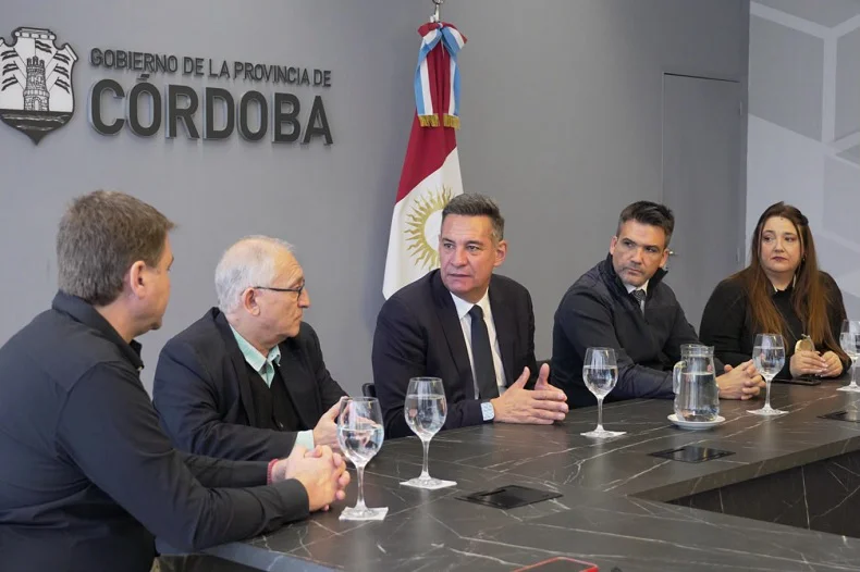 Torres Lima, Facundo + Siciliano, Miguel +Viviana Martoccia (FC) Matías Gvozdenovich Oscar Saliba (UCR) 20260910