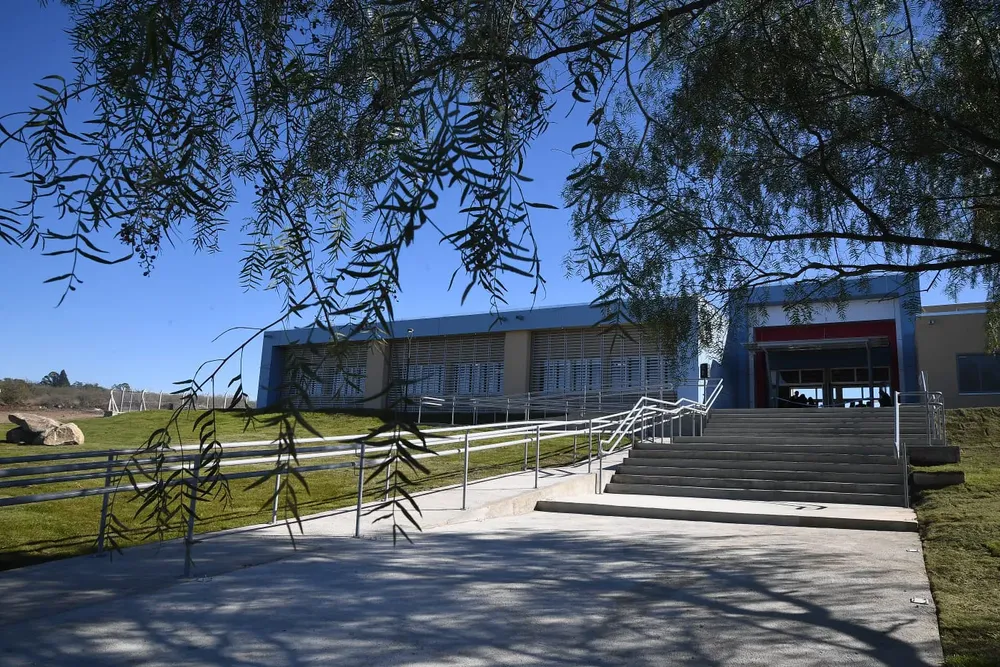 Schiaretti-inauguro-una-nueva-escuela-ProA-en-Alta-Gracia-3