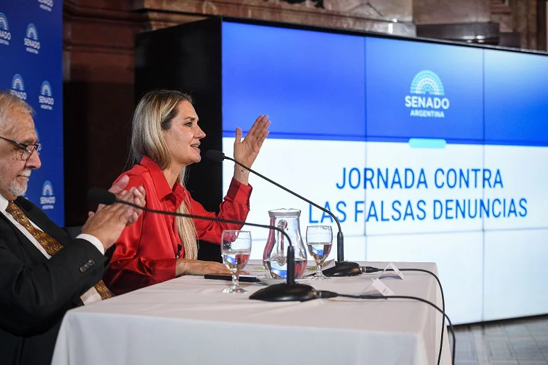 Carolina Lozada Falsas Denuncias 2026