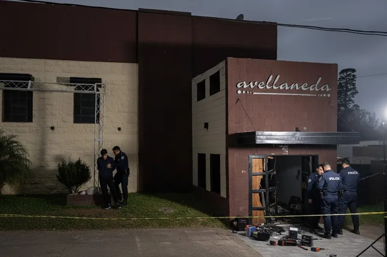 20260130 Robo en Salón Avellaneda IA