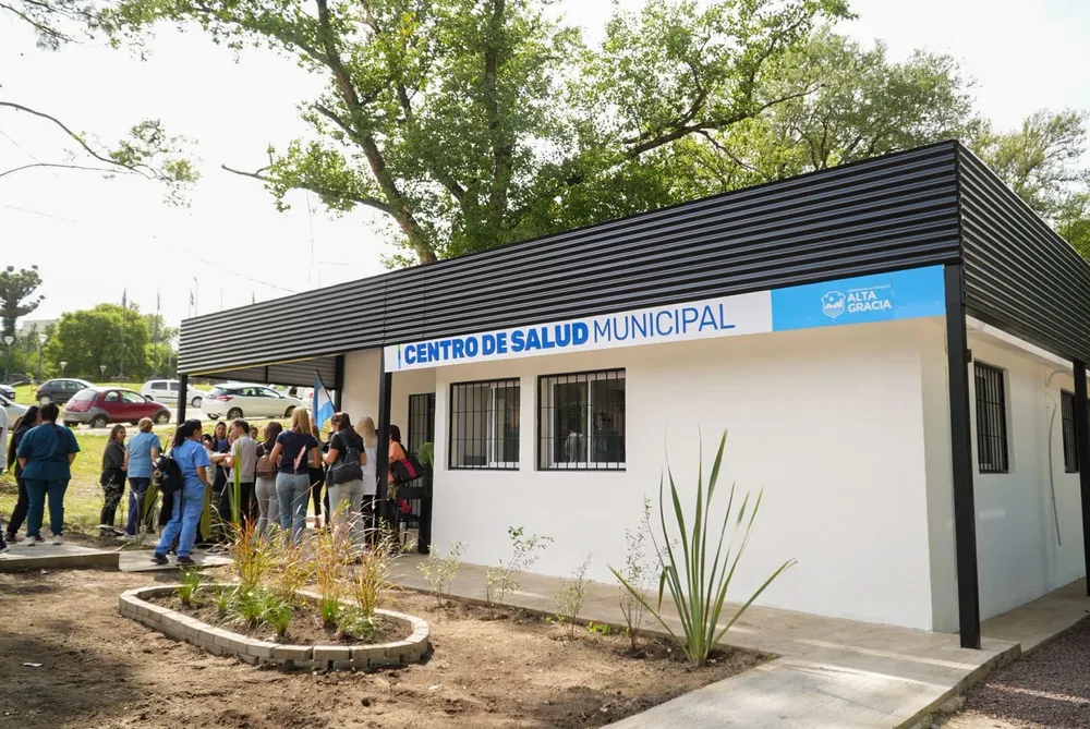 INAUGURACION CENTRO DE SALUD (2)