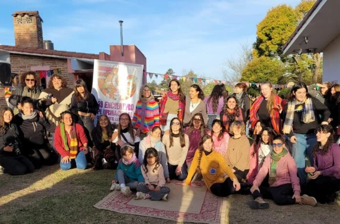 Colectivo Feminista de Paravachasca - Foto Diario Tortuga