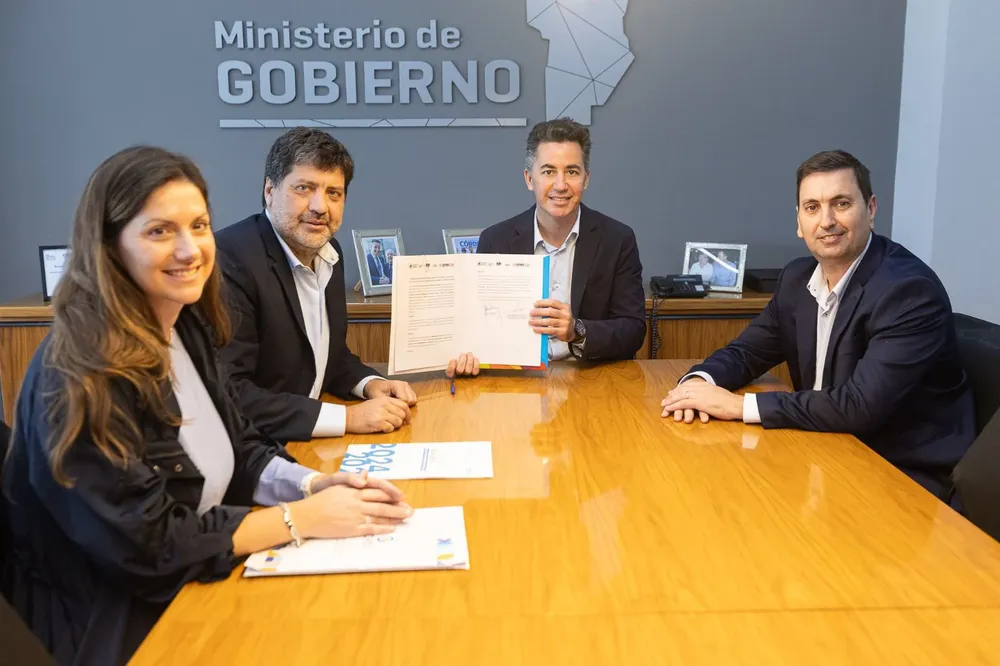 capacitar a los agentes de la Guardia Local