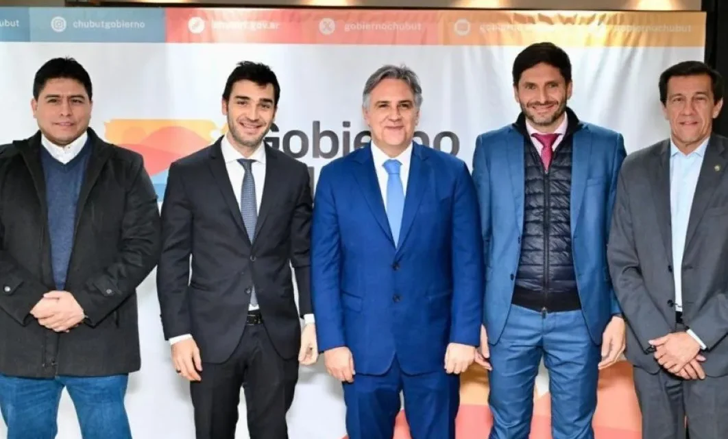 Llaryora - Provincias Unidas