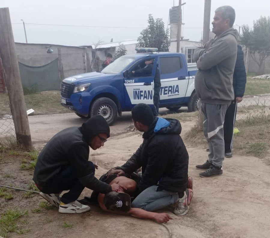 Joven apuñalado en Paque Virrey