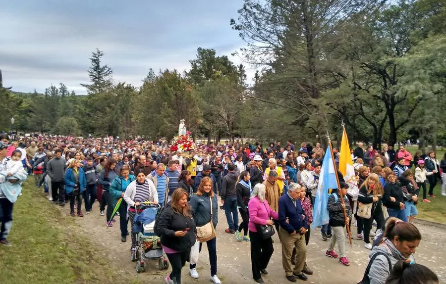 Peregrinacion Virgen de Lourdes