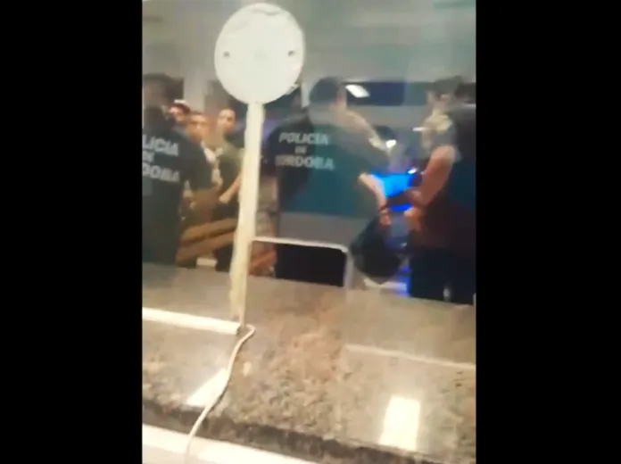 Violenta-agresion-en-la-Guardia-del-Hospital-captura-696x520