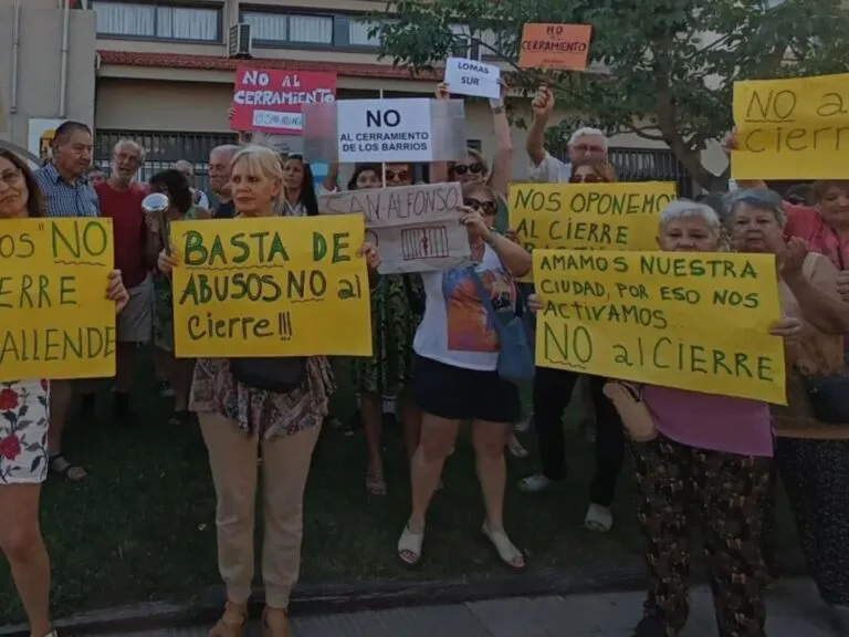 VILLA ALLENDE PROTESTAS CIERRE DE CALLES 2025