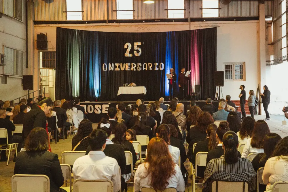 ESCUELA DE TURISMO (1)