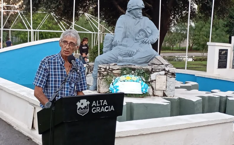 DÍAZ, Gustavo 20260402