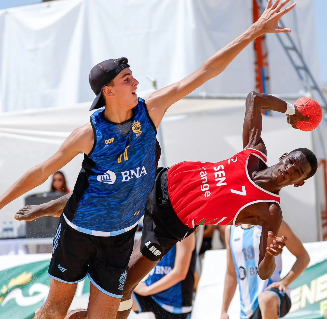 BEACH HANDBALL (2)