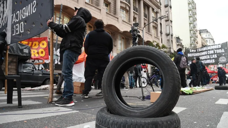 protesta-del-sindicato-del-neumatico-sutna