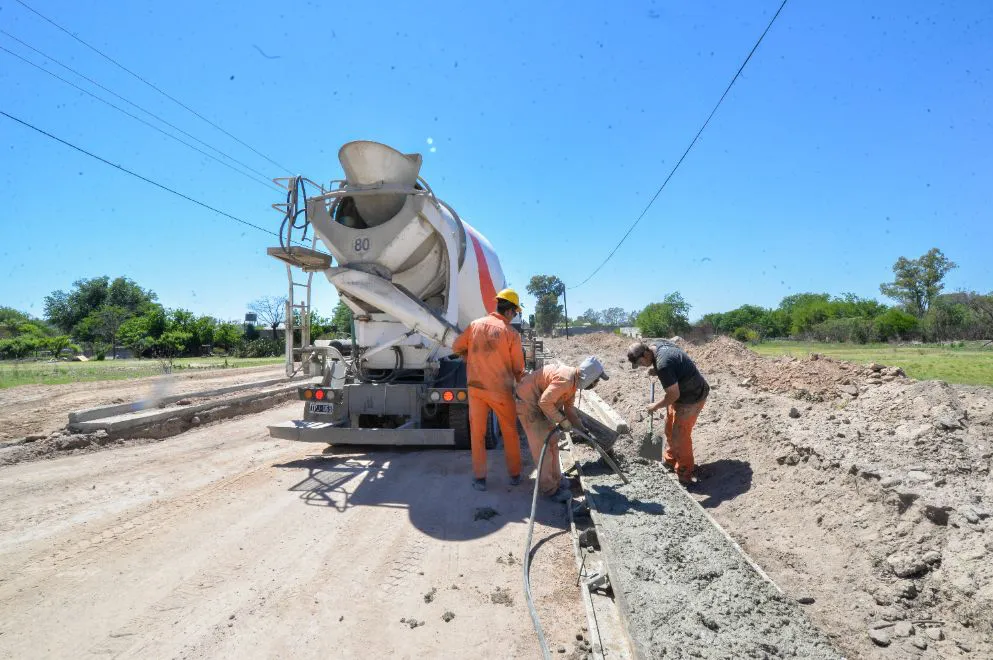 Obra Camino a Chacra de la Merced