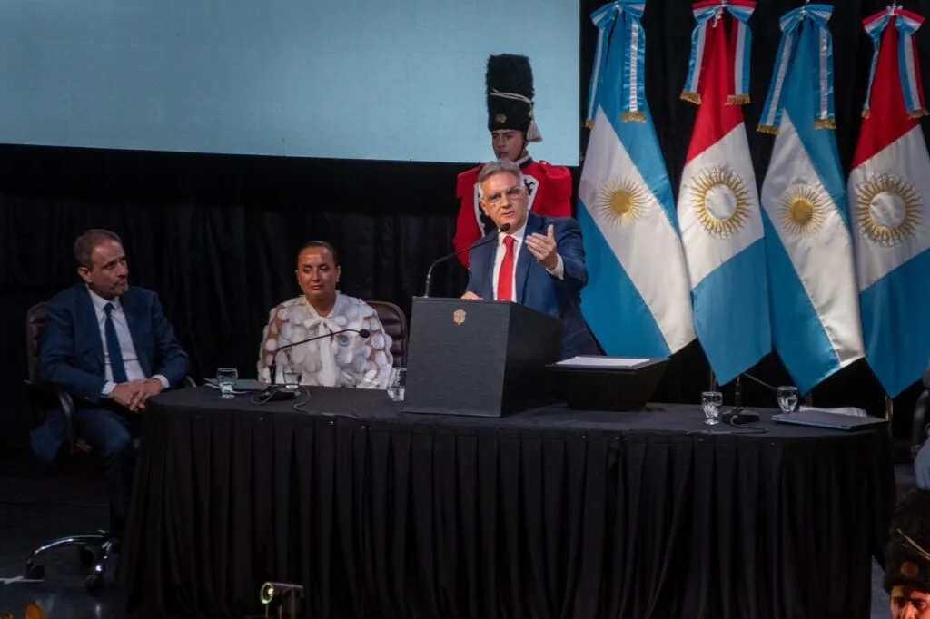 LLARYORA, MARTÍN apertura sesiones - 20250201