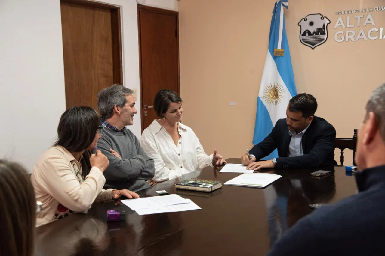 WhatsApp Image 2025-09-09 at 12.31.33 PM