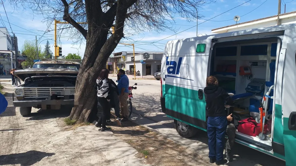 Policiales Av. Irigoyen esq. Int. Peralta – B° Parque Virrey – ALTA GRACIA