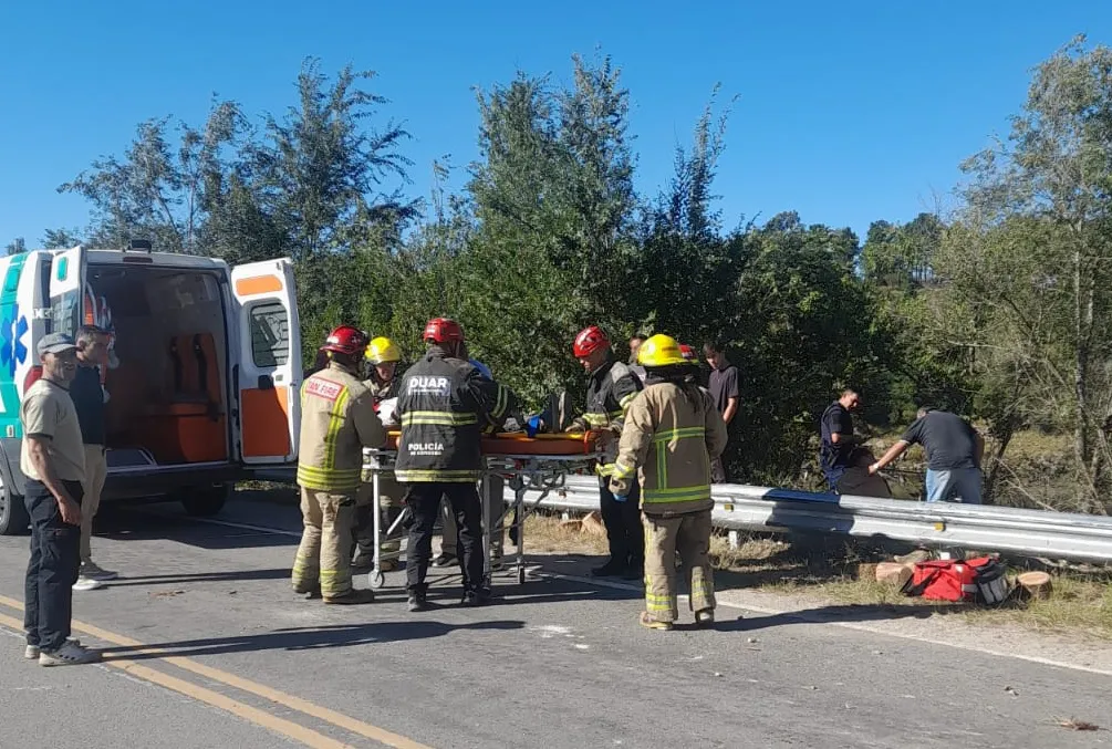 Acc 20240405 vuelco camión Potrero de Garay