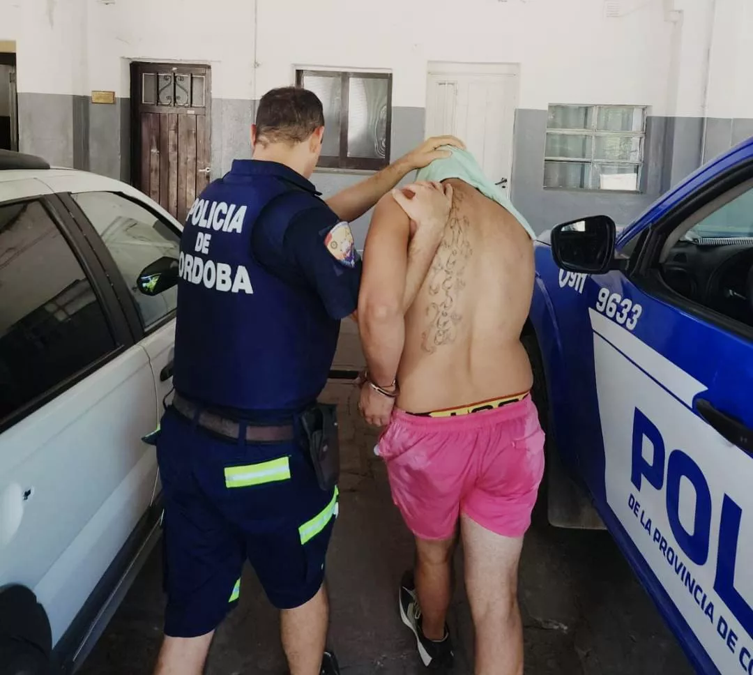 POLICIAL