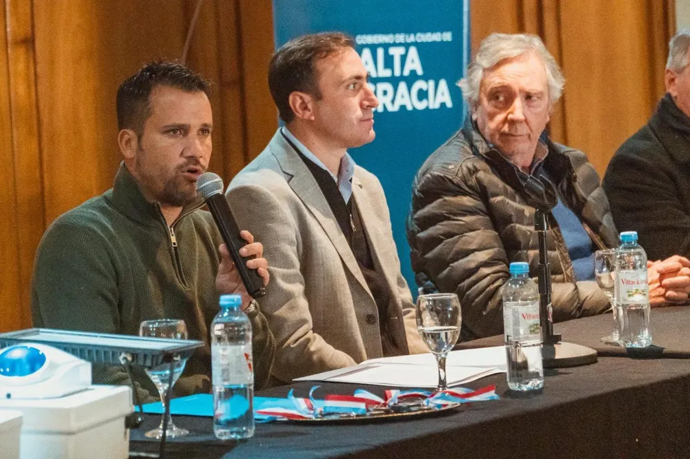 marcos torres seguridad