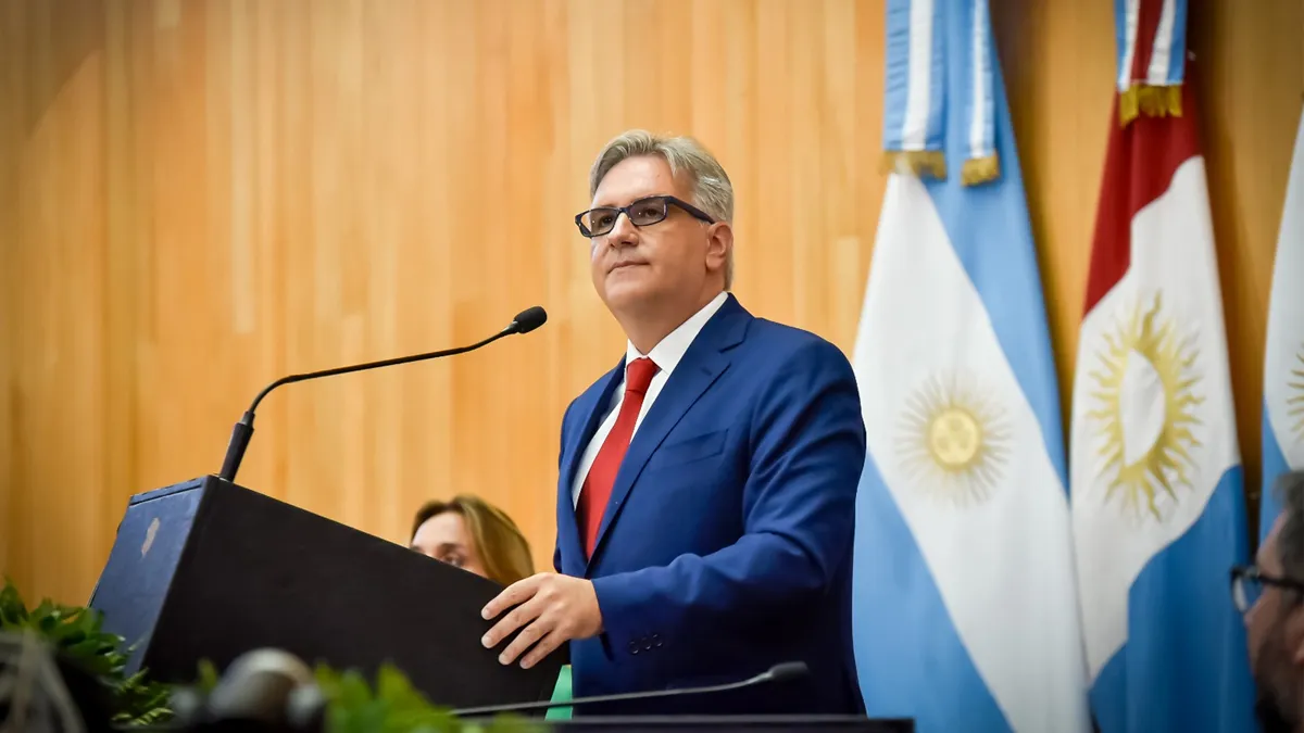 llaryora-habla-1111jpg