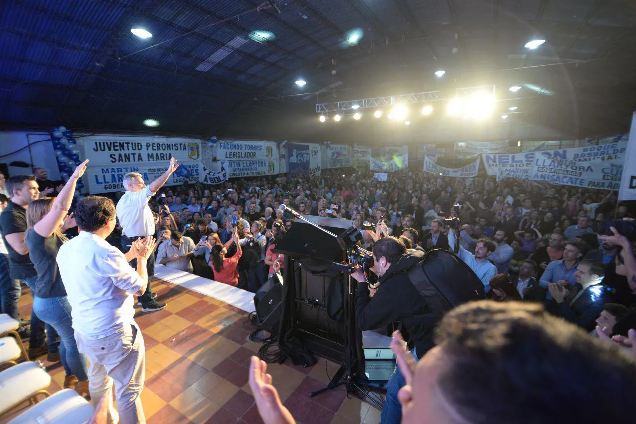 Llaryora Club Colón 1 20230523