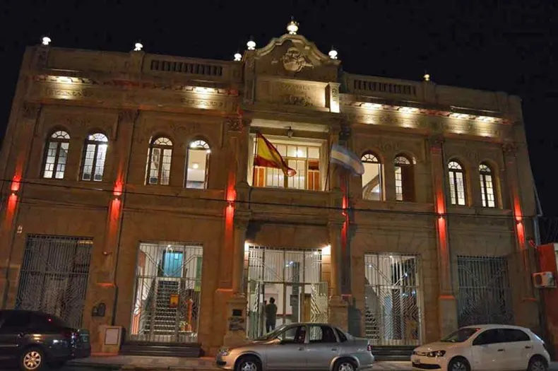 Cine Sociedad Esp Deàn Fúnes Ctro Cultural