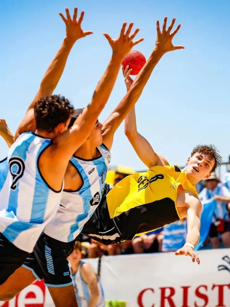 BEACH HANDBALL (1)