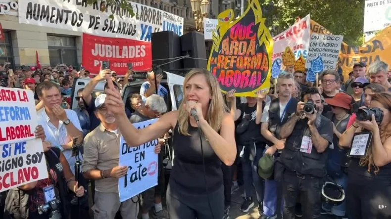 Myriam Bregman organiza Marcha de la Bronca