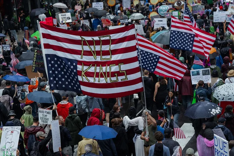 EEUU No King 20250514 (01)