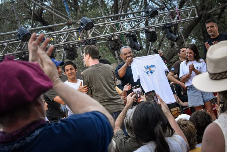 Indio Lucio Rojas + Basualdo, Carolina Malvinas Somos Raíz 20260927