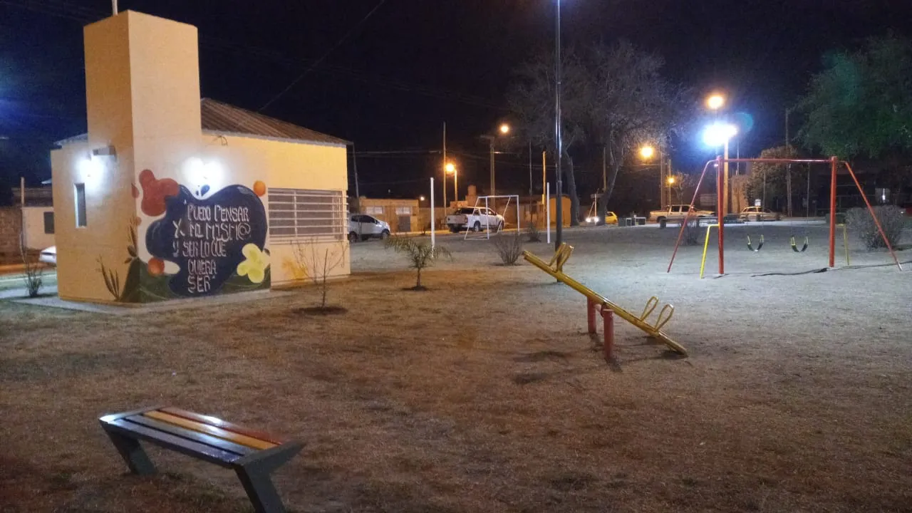 puesta-en-valor-plaza-barrio-paravachasca-alta-gracia