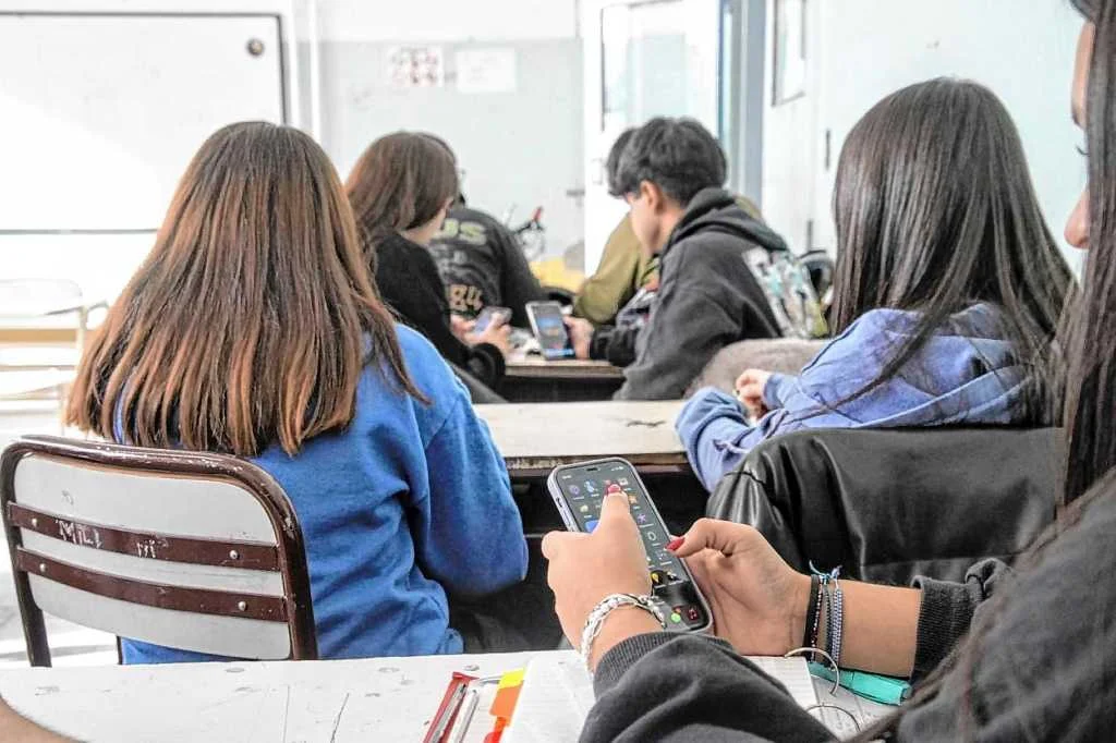 Celulares en aulas