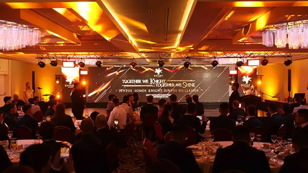 estafas-dream-team-knight-consortium-1895634