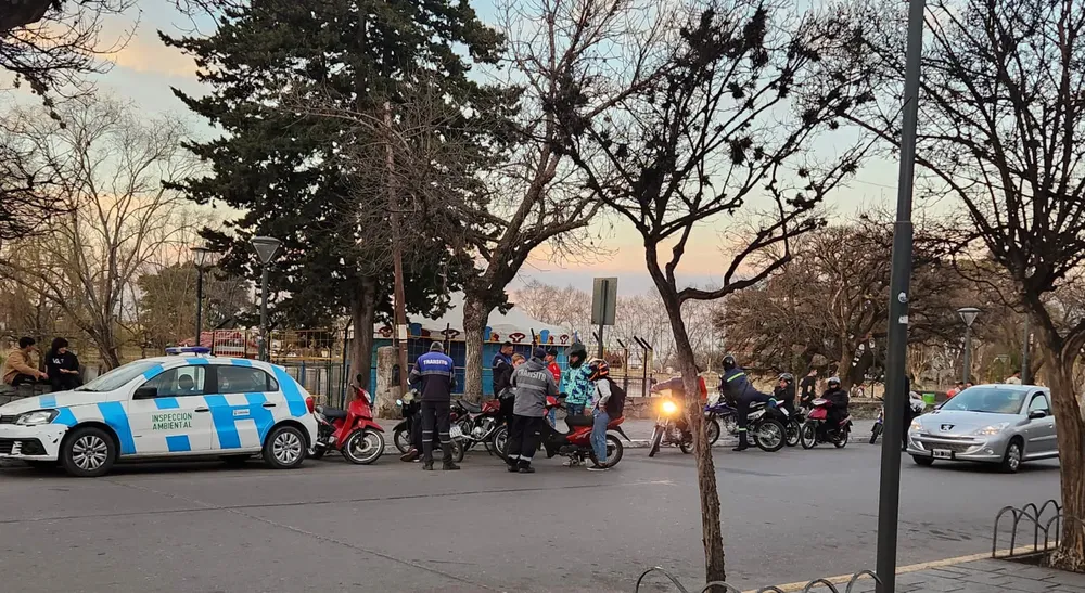 0106941f-8ad5-4b8e-b22b-fc6352a3a9b9