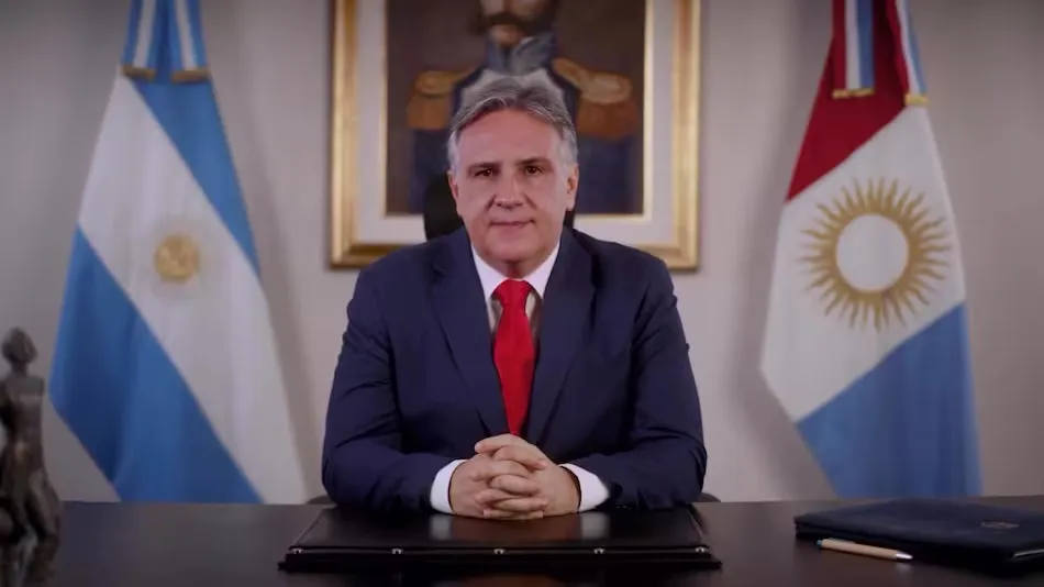 LLARYORA, MARTÍN 20250727