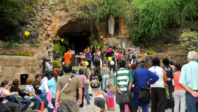 virgen de lourdes