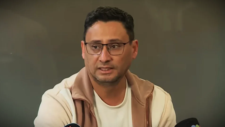 Gabriel Vega - Padre Agostina Vega