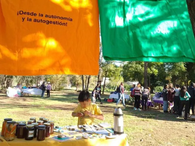 Encuentro-Comunitario-y-Feria-de-Intercambios-Asamblea-Paravachasca-e1721047979675
